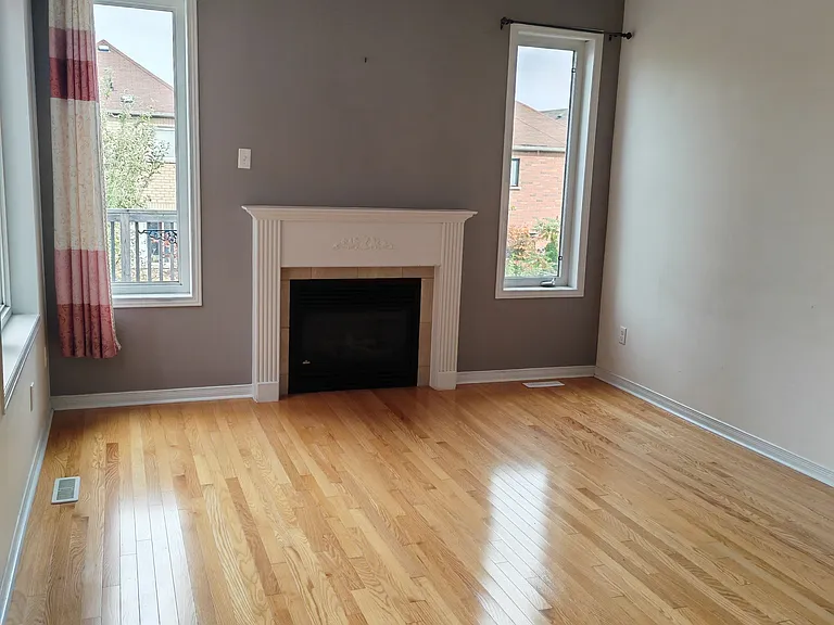 15 Big Hill Cres — Photo 6