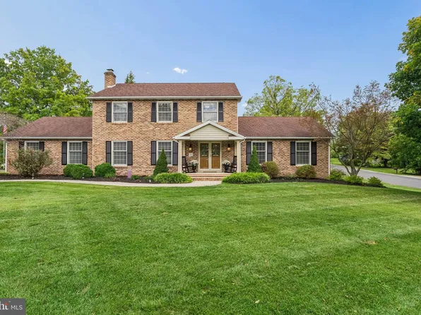 88 Spruce Dr, Gettysburg, PA 17325