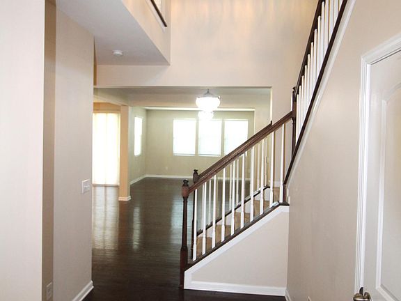 4th image of 1406 Kings Grove Dr