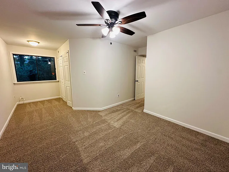 1105 Berwyck Ct — Photo 6