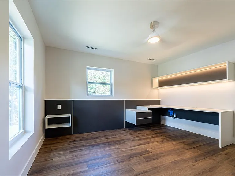 2721 Ingeborg Ct — Photo 35
