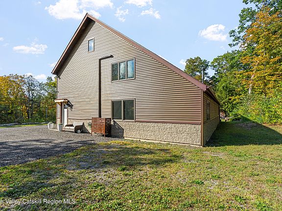 2nd image of 522 Starr Road