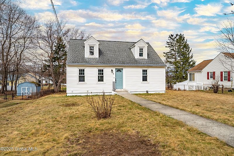 2nd image of 174 Bloomingrove Drive