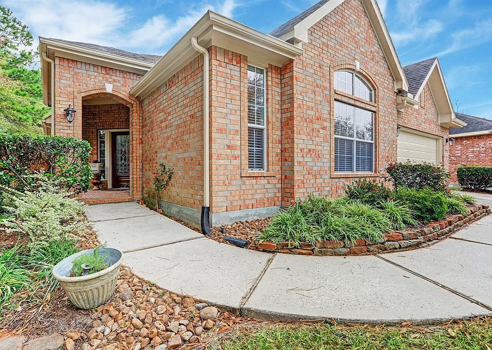 1st image of 25501 Oakhurst Forest Dr