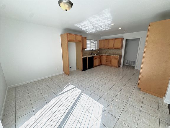 5th image of 8735 Corbin Ave