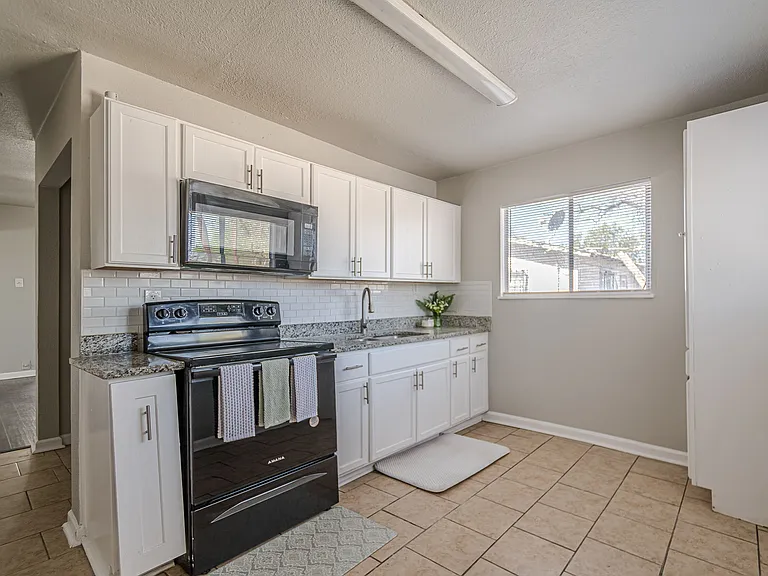 2323 Arbor Pl #3 — Photo 7