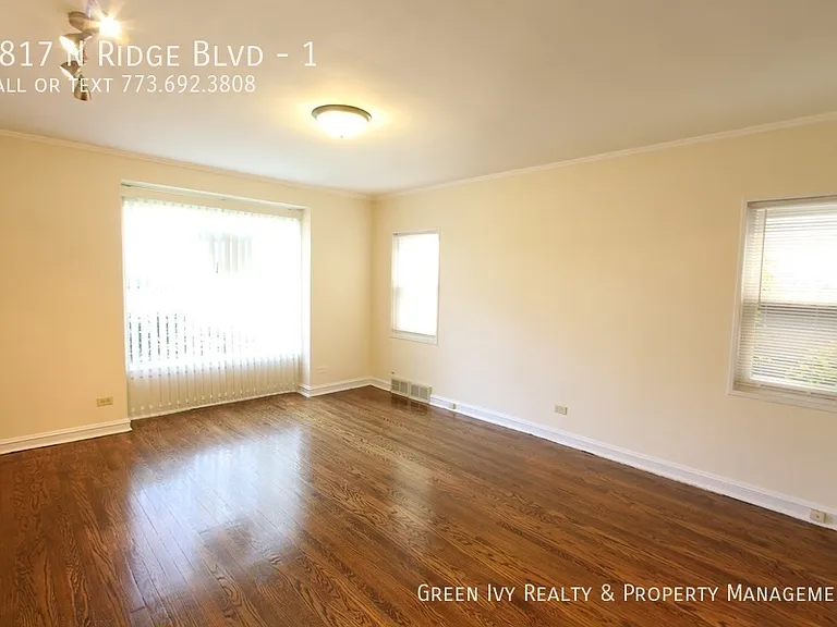 6817 N Ridge Blvd #1 — Photo 3