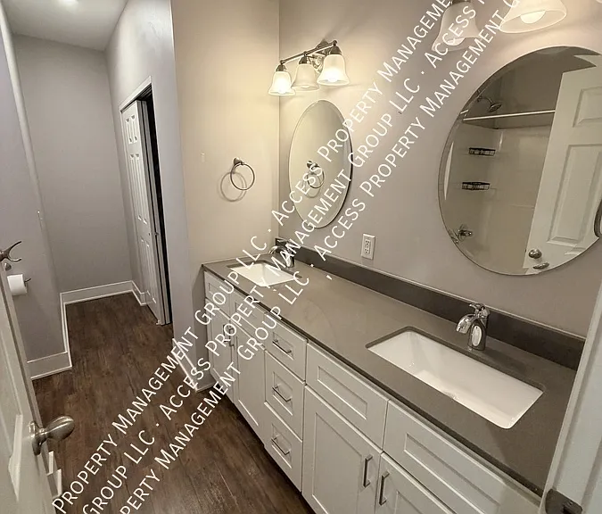 707 Livingston Ave NE #2 — Photo 21