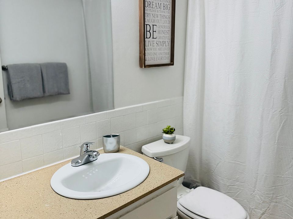 New sink and tub :)