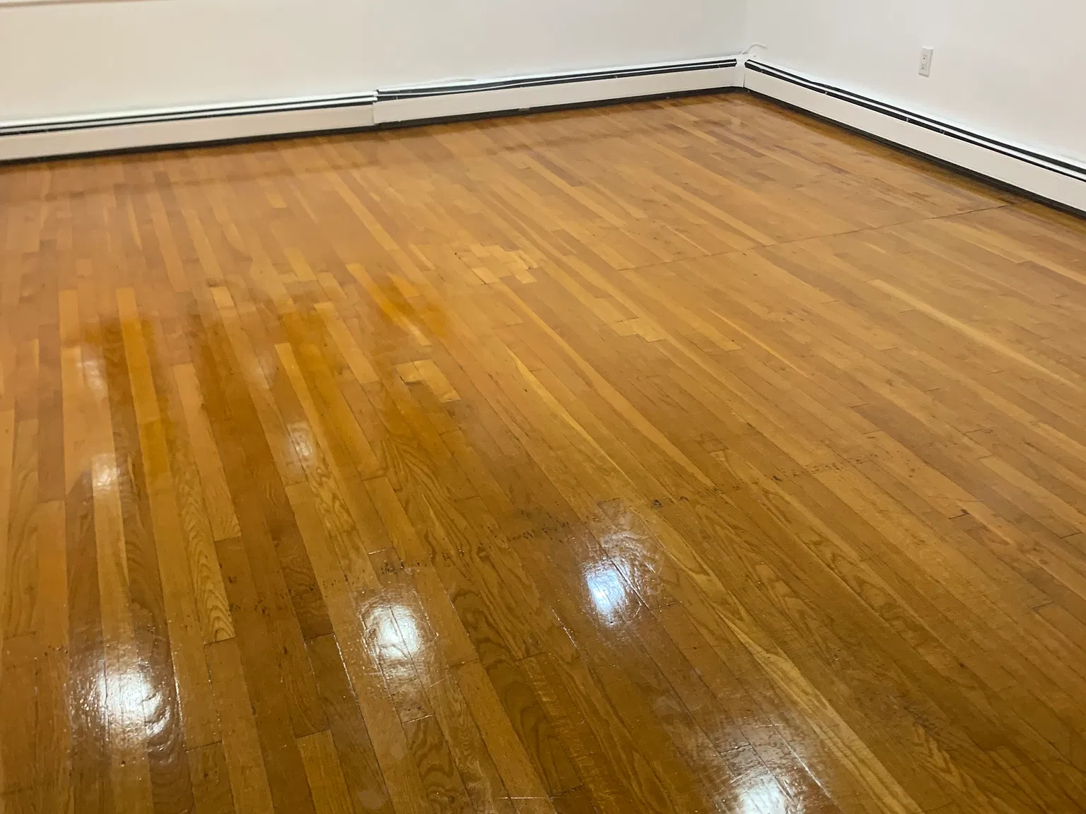 2 bed, 930 sqft, $2,800 — Photo 3