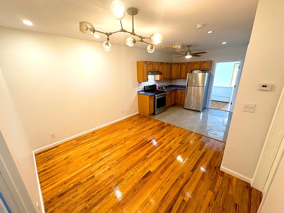 1st image of 56 Eckford St #2