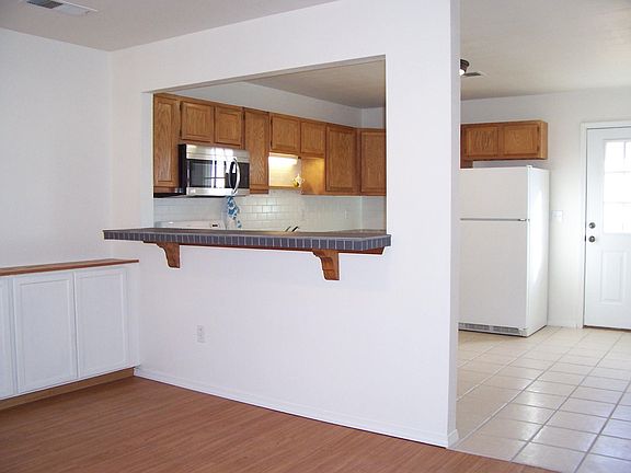 2nd image of 219 Roosevelt Ave #D