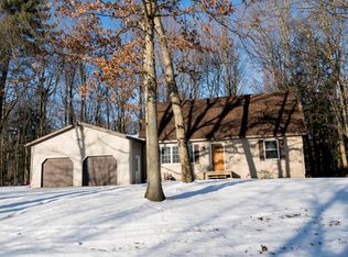 11587 Lincoln St, Grand Haven, MI 49417