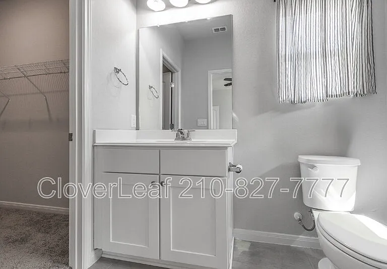 524 Willow Valley St — Photo 13