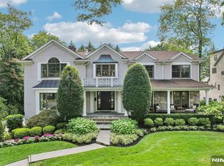 237 Mountain Ave, Ridgewood, NJ 07450