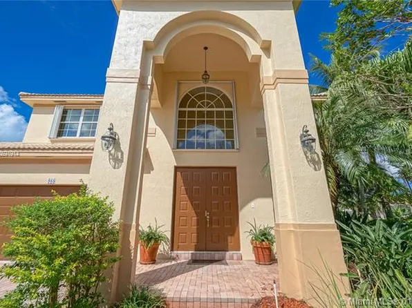 988 NW 167th Ave, Pembroke Pines, FL 33026