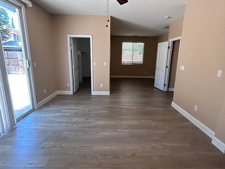 111 Aldeburgh Cir — Photo 19