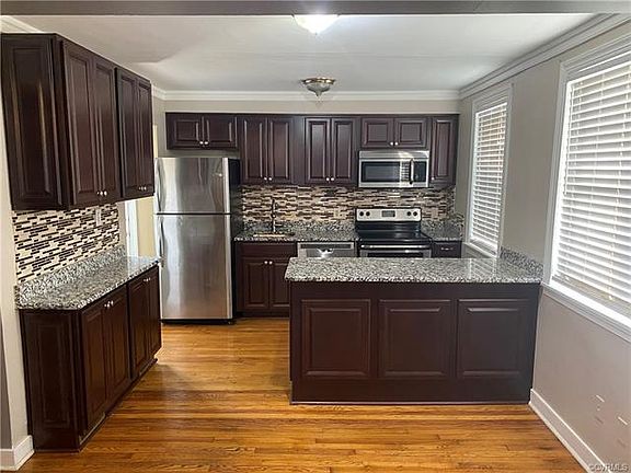 2nd image of 7001 Miami Ave