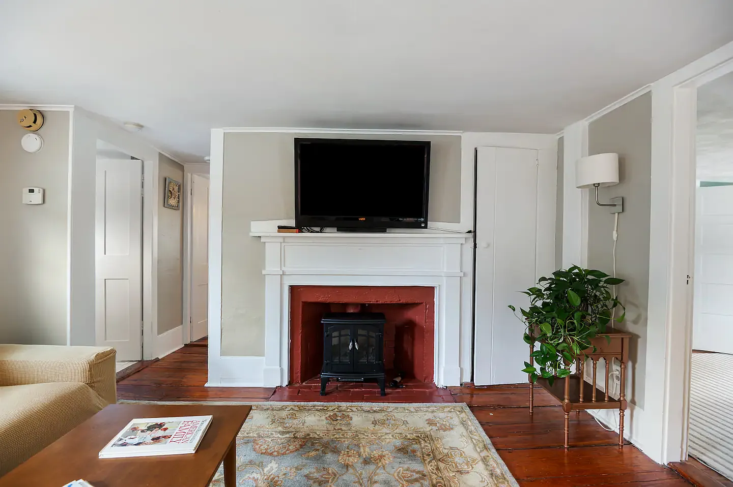 935 Bay Rd — Photo 3