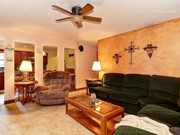 3rd image of 35828 S Jay Dr
