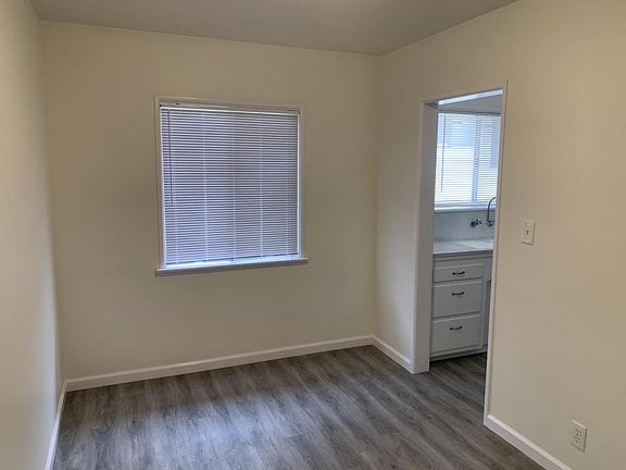 4th image of 13818 Christine Dr APT E