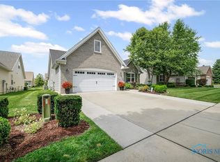 5329 Palisades Dr, Sylvania, OH 43560