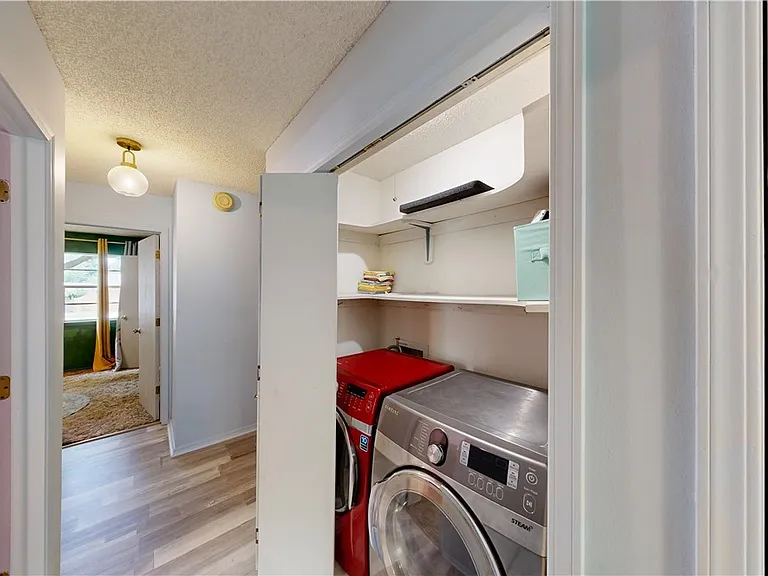 2848 N Peg Ln — Photo 6