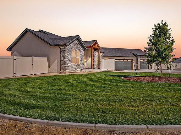 4th image of 1730 Stremel Creek Ct