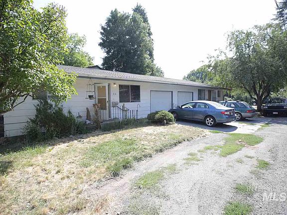 2nd image of 216-218 E East St