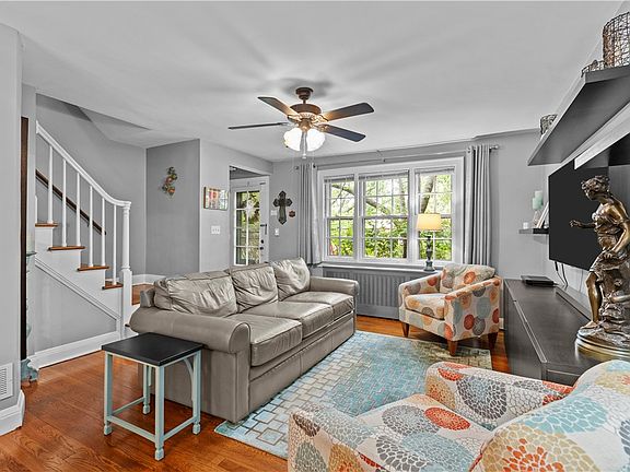 2nd image of 405 Sulgrave Rd