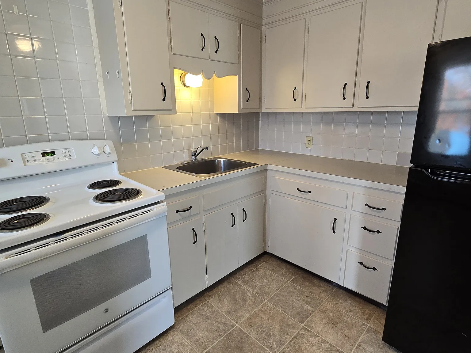 1 bed, $1,200 — Photo 2