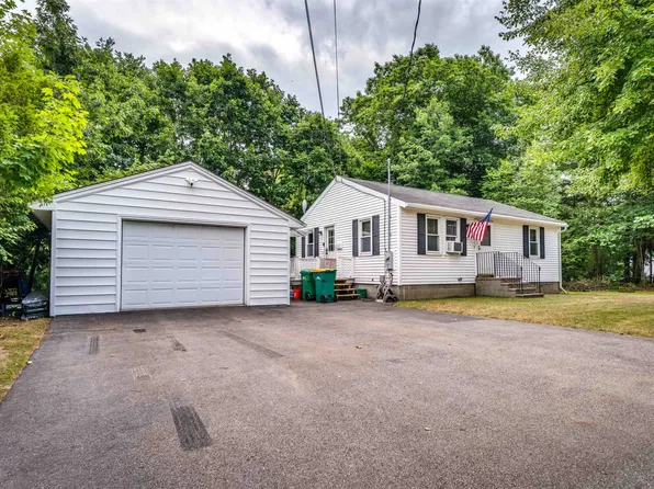 2 Great Falls Avenue, Rochester, NH 03867