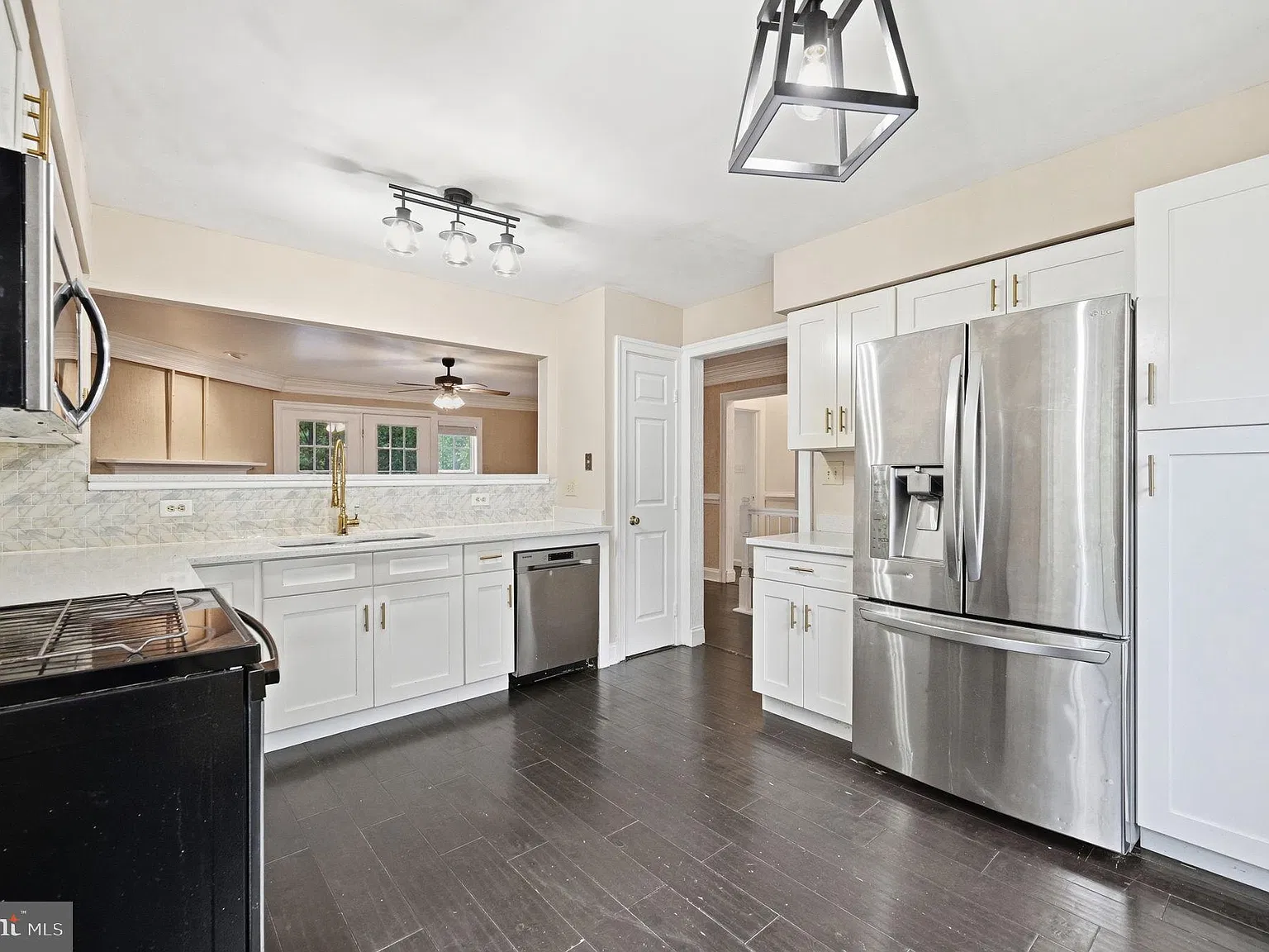 5 bed, 3.0 bath, 2532 sqft, $2,500 — Photo 4