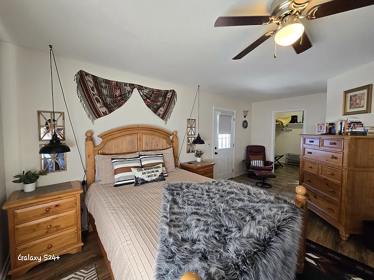 81 Loafers Ln — Photo 20