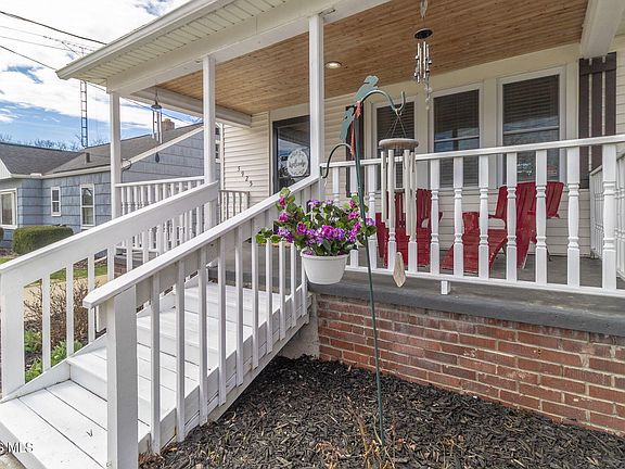 4th image of 5925 Murnen Rd