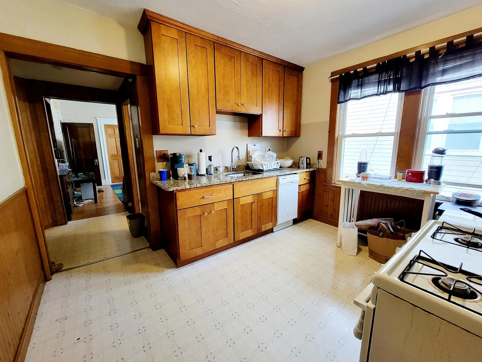 5 bed, $6,750 — Photo 2