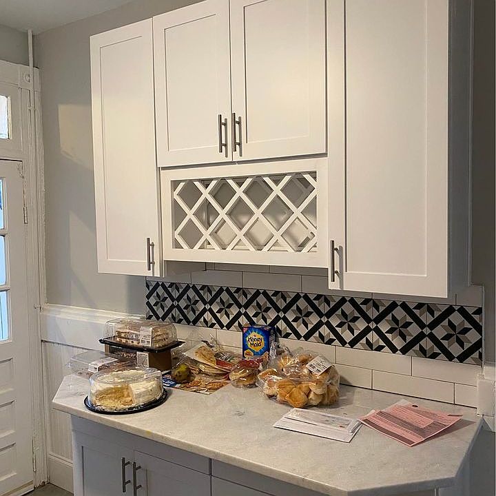 1st image of 1102 W Marshall St #2
