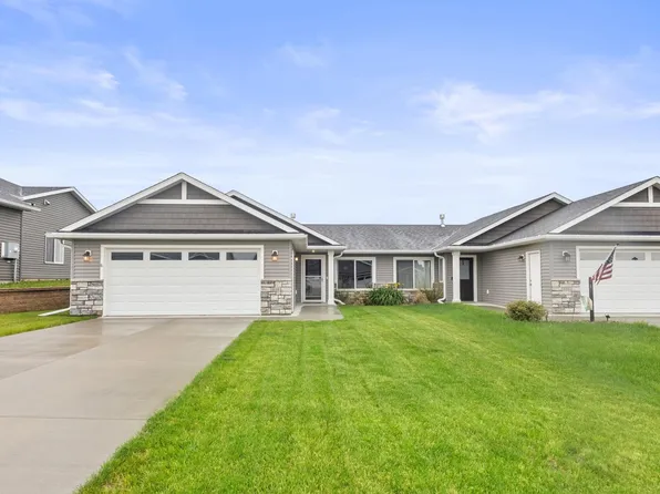 888 Tall Grass Ct, Wanamingo, MN 55983