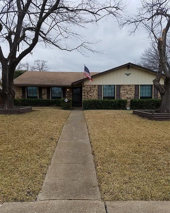 1st image of 3037 Hillsdale Ln