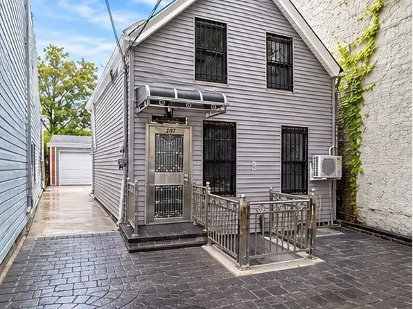 207 Bradford St, Brooklyn, NY 11207