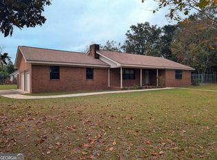 106 Tanglewood Rd, Jesup, GA 31546