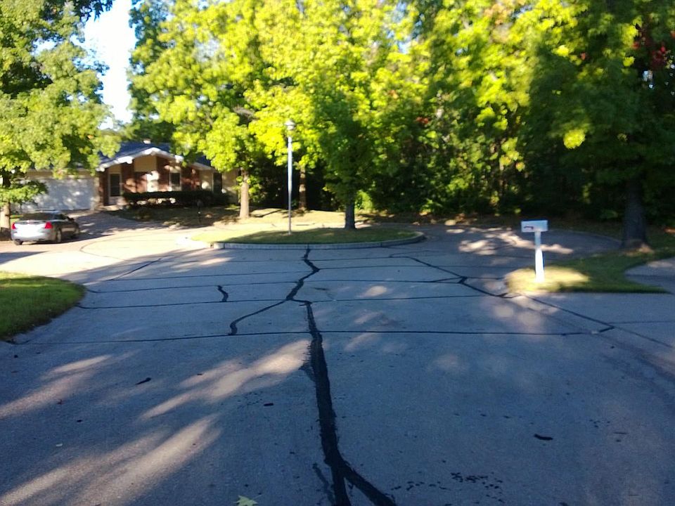 2nd image of 6786 Finchdale Ct