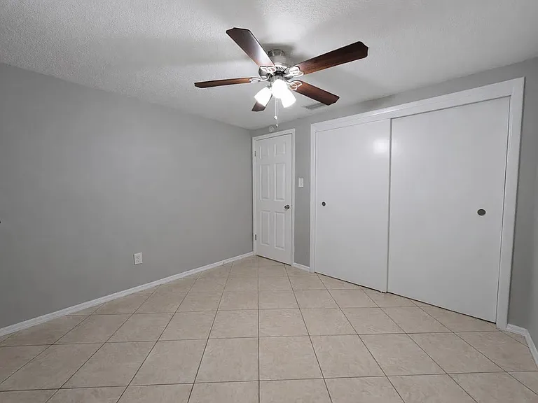 307 W Woodlawn Ave — Photo 14