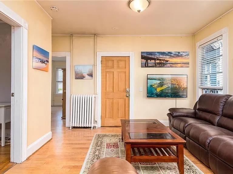 9 Ann St #1 — Photo 3