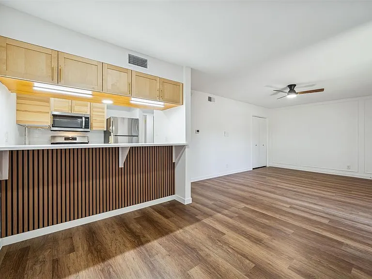 7801 Shoal Creek Blvd #150 — Photo 8