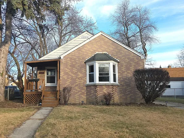 7 Beverly Blvd, Hobart, IN 46342