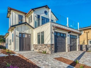 989 Ocean Blvd, Moss Beach, CA 94038