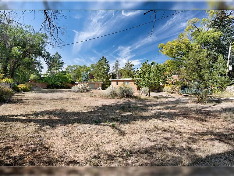 512 Garcia St — Photo 8