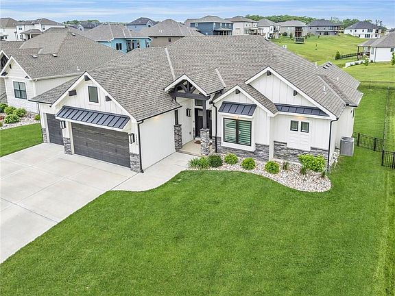5th image of 12835 N Arbor Way