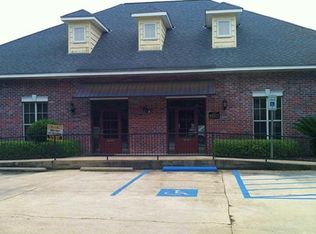 1433 W Causeway Approach, Mandeville, LA 70471